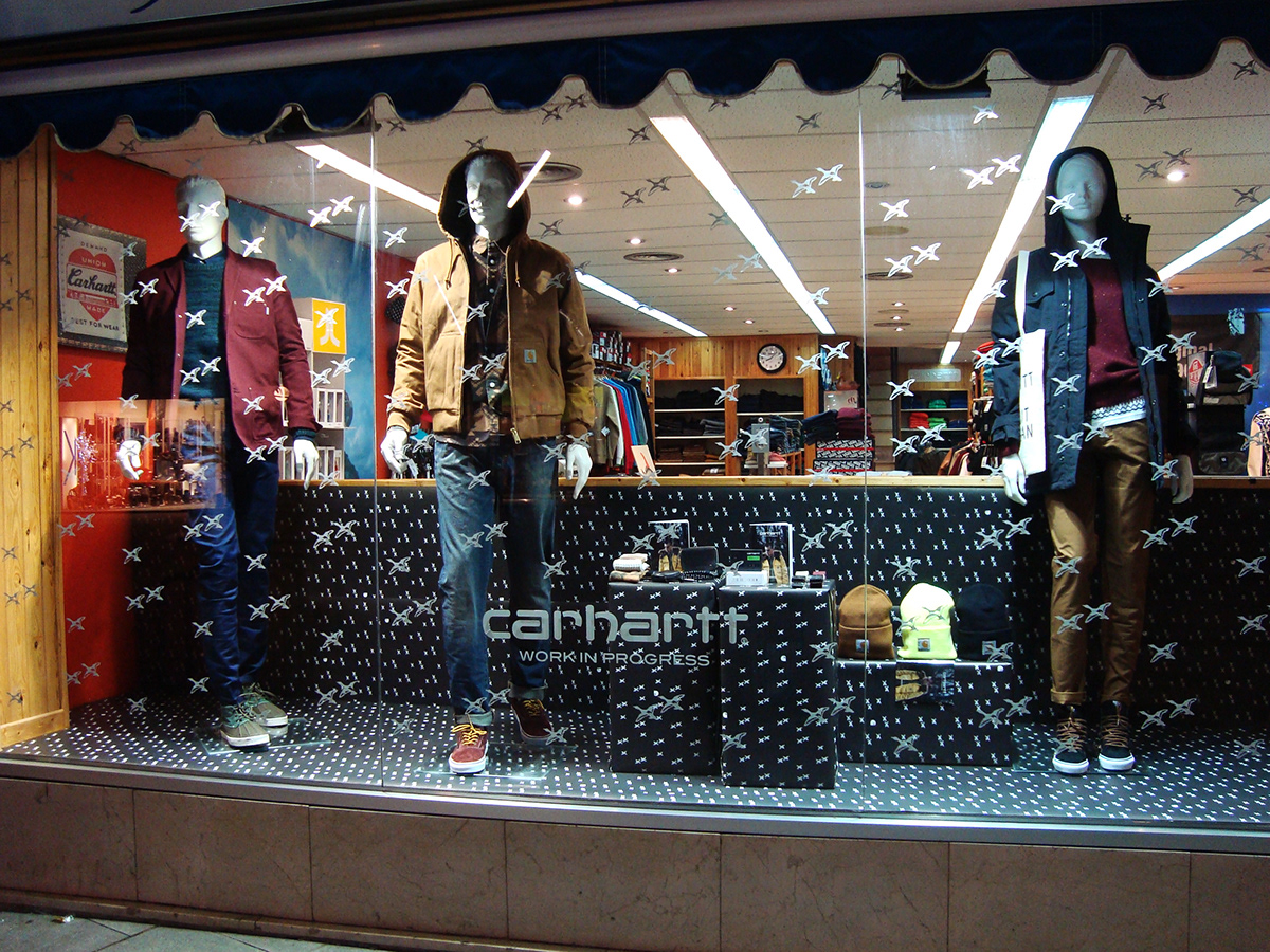 Lleida surf devils Window Display design escaparate escaparatismo carhartt Retail
