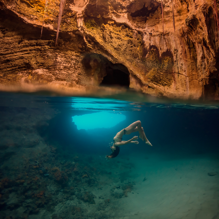 underwater UNDERWATER PHOTOGRAPHY Bahamas Free Diving thunderball Jemes Bond