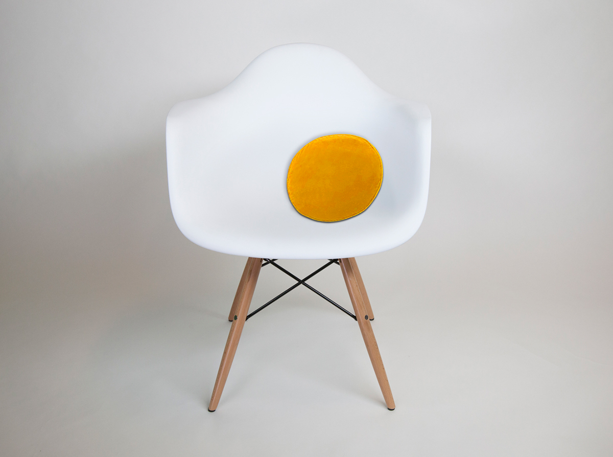 CreateNow EAMES chair sunny-side-up