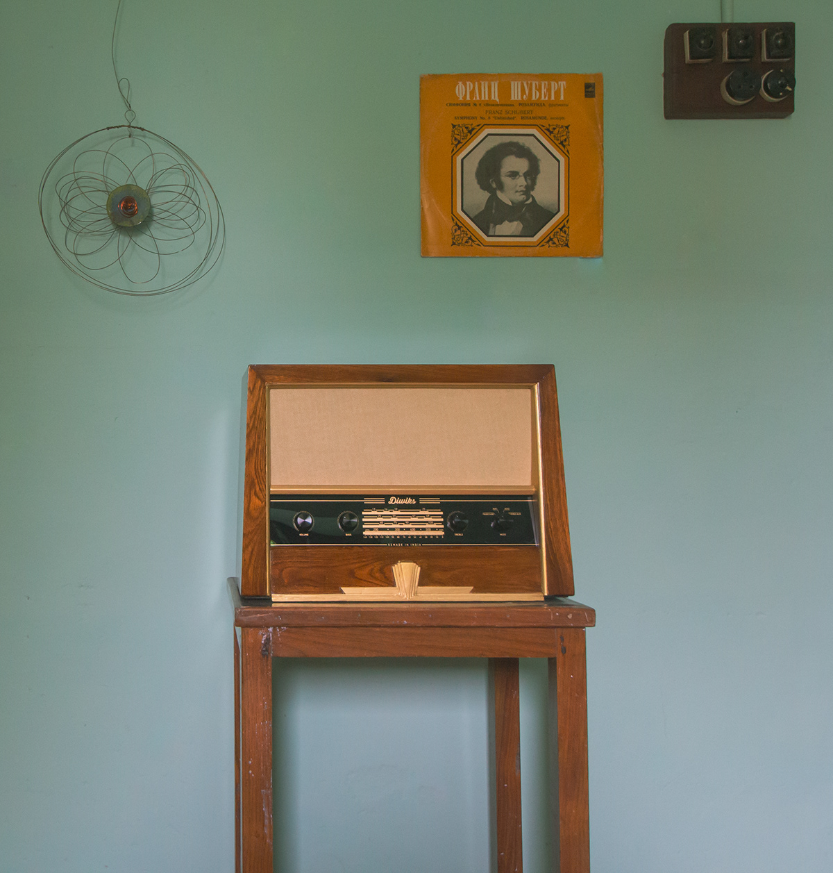 music Radios vintage Music systems speakers Rajasthan studio indian music Retro Sound Design 