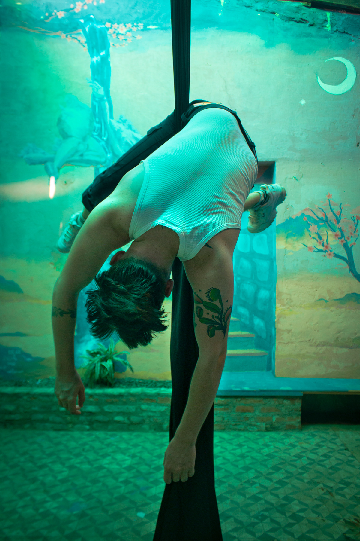 DANCE   portrait Photography  acrobat acrobatics gymnastics Social media post flyer