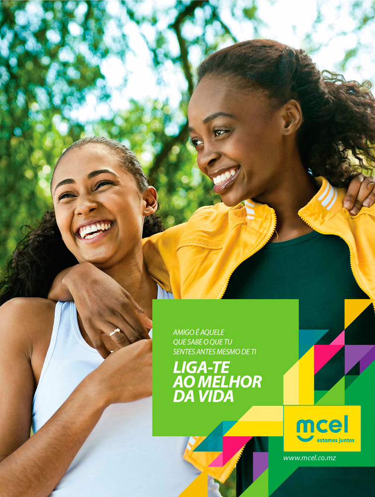 Mcel DDB  portrait people lifestyle happy casual mobile phone mozambique family joy natural business youth tatiana