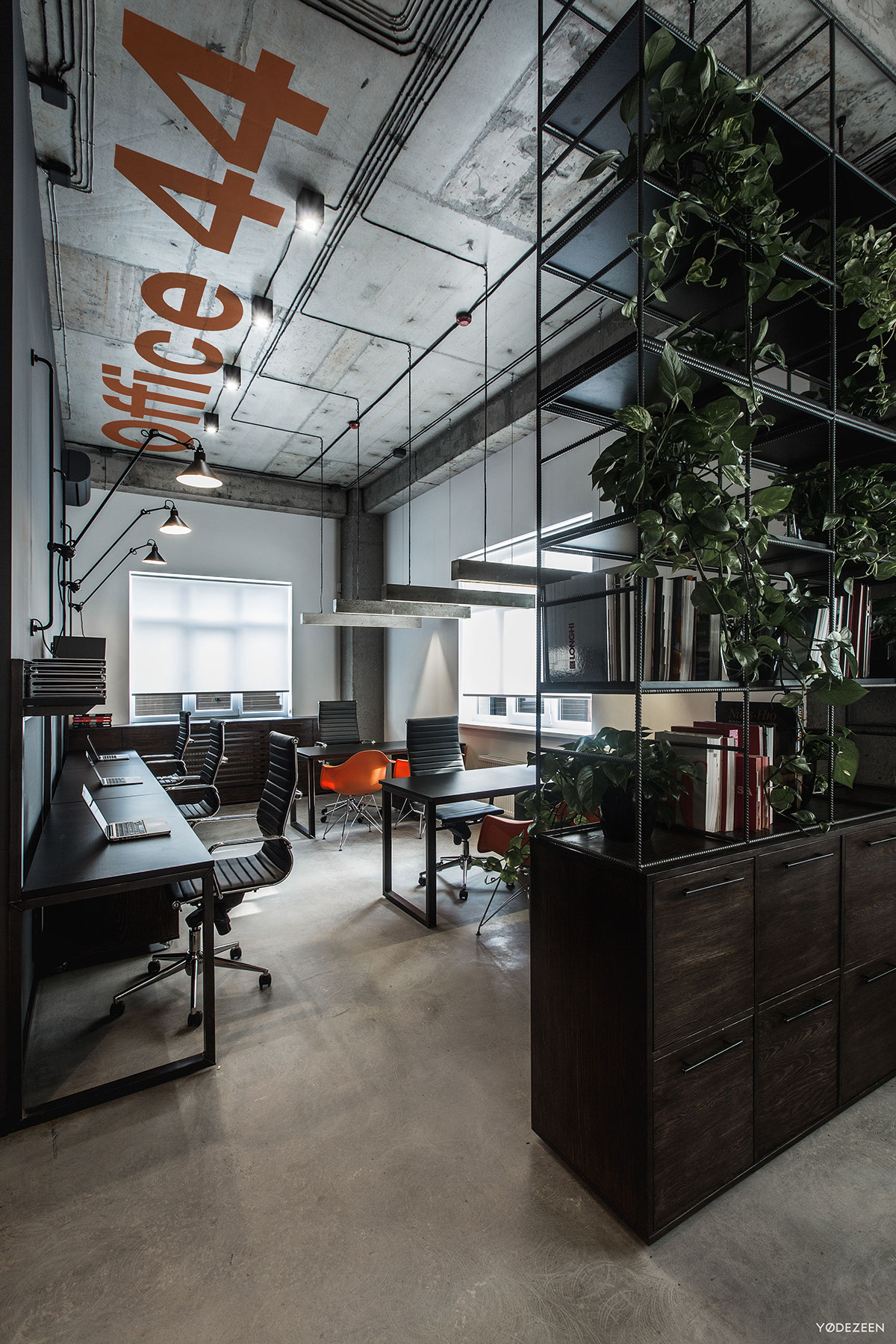 Interior design yodezeen LOFT Office industrial ufficio moderno