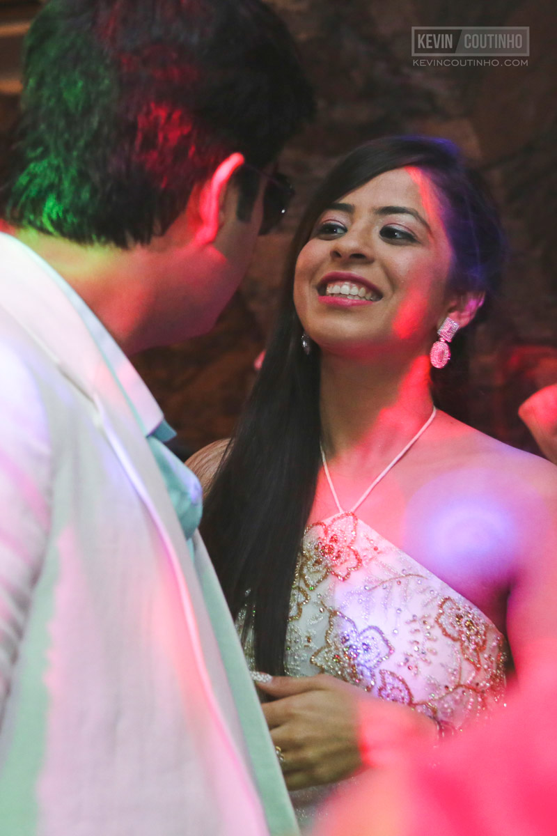 wedding MUMBAI candid photographer stylish sindhi couple elegant