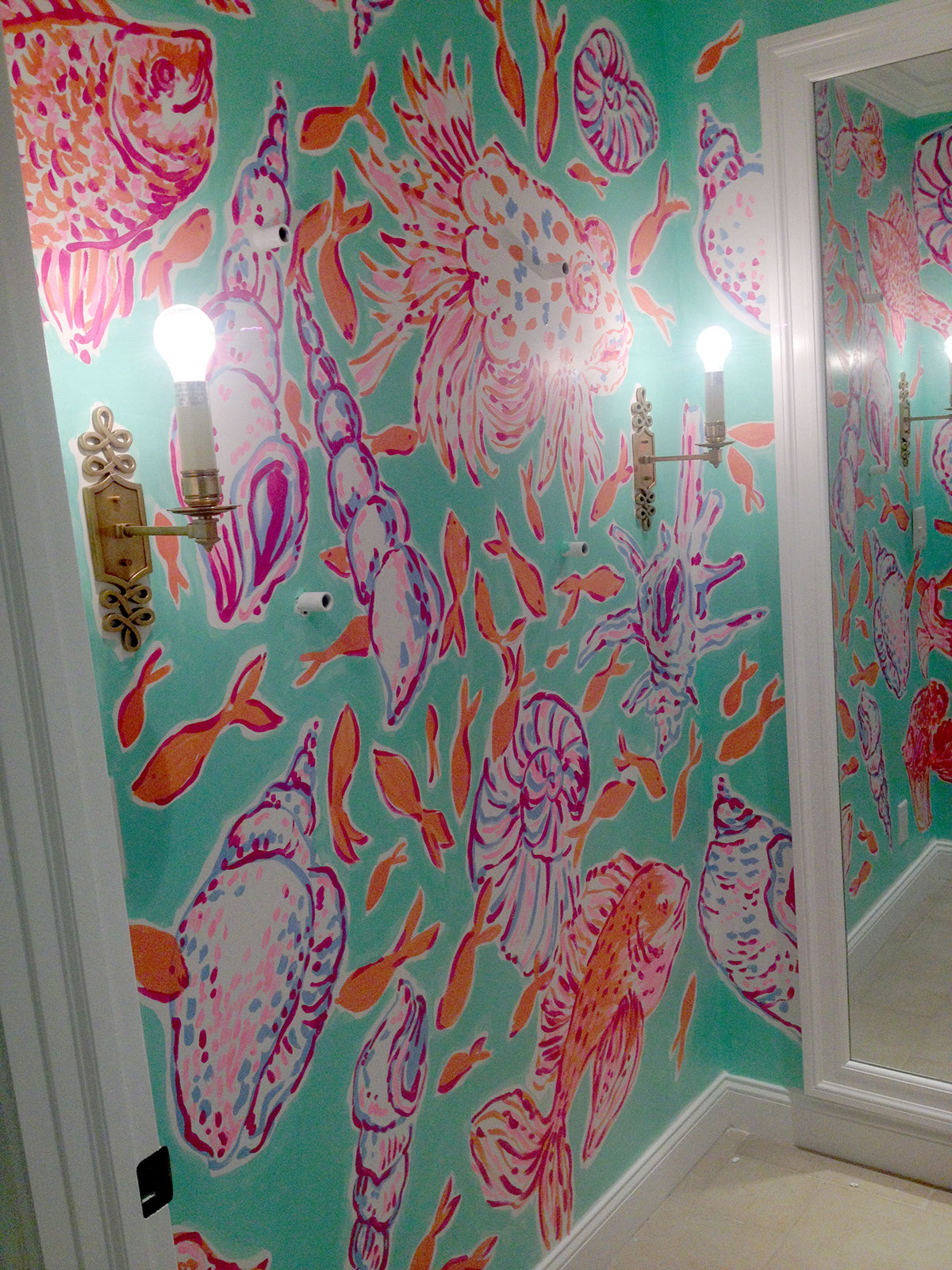 Lilly Pulitzer Lilly Pulitzer Retail creative communications Mural interiors