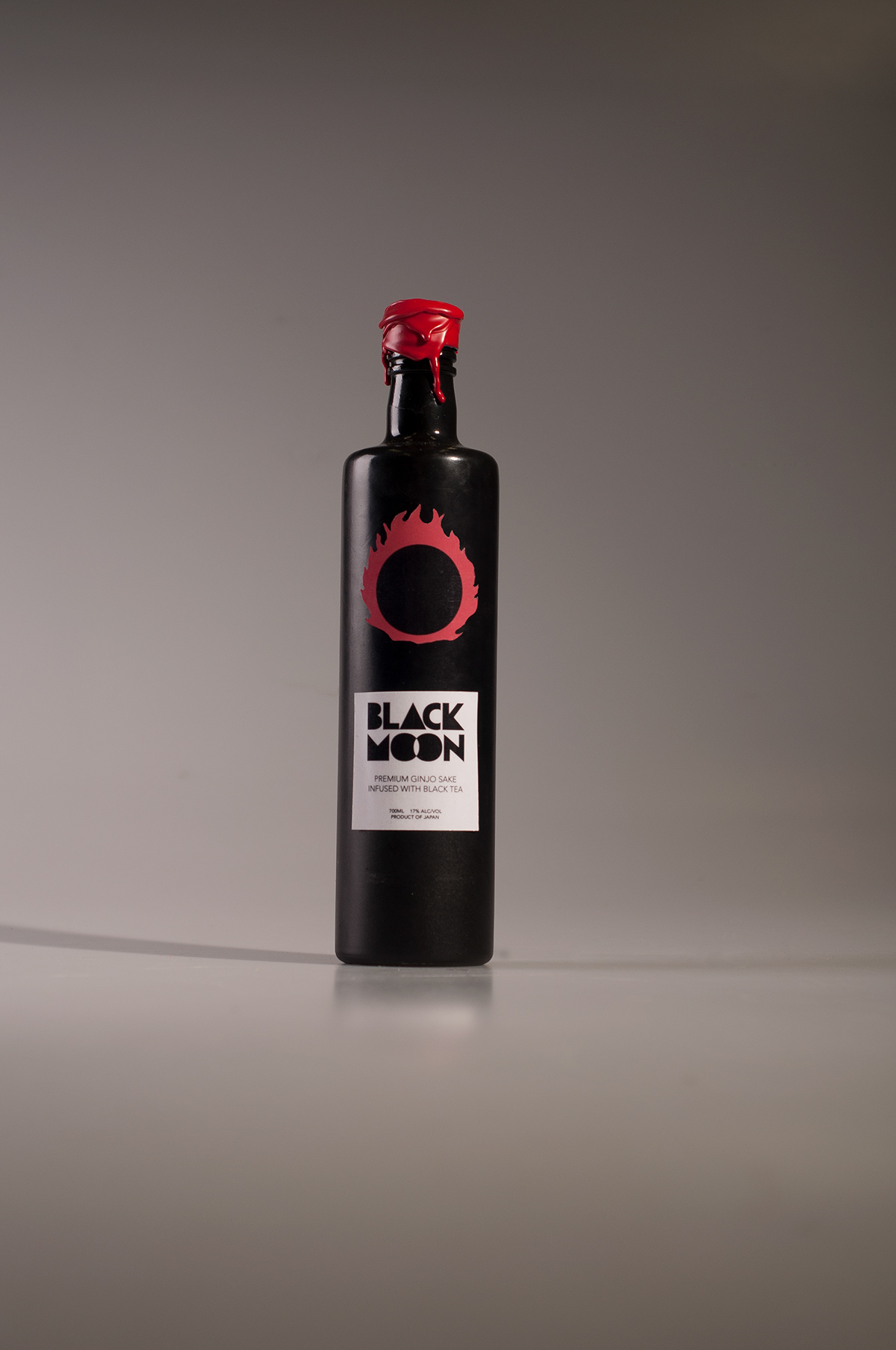 Sake japanese lino Linoprint cmykblack blackstock skin kwdoggett ginjo blackmoon bottle design