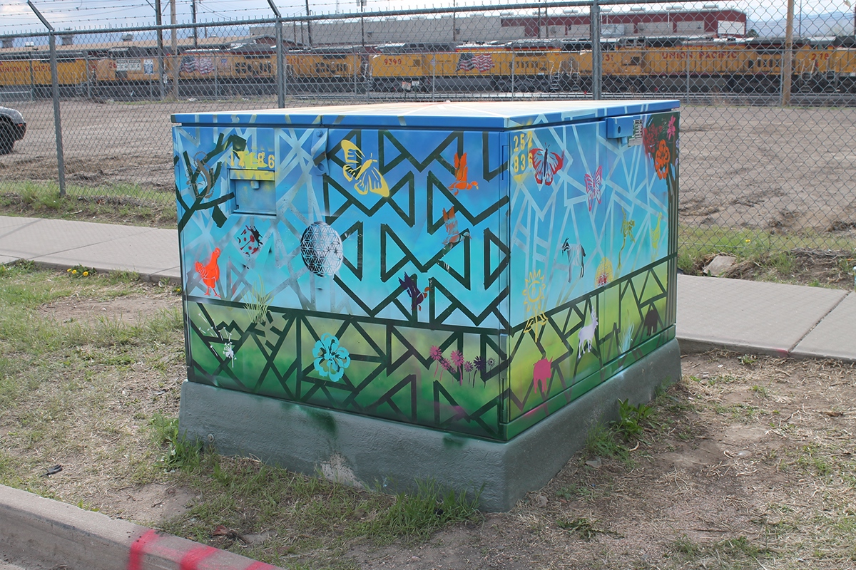 Utility box Graffiti prevention EntrepreMural