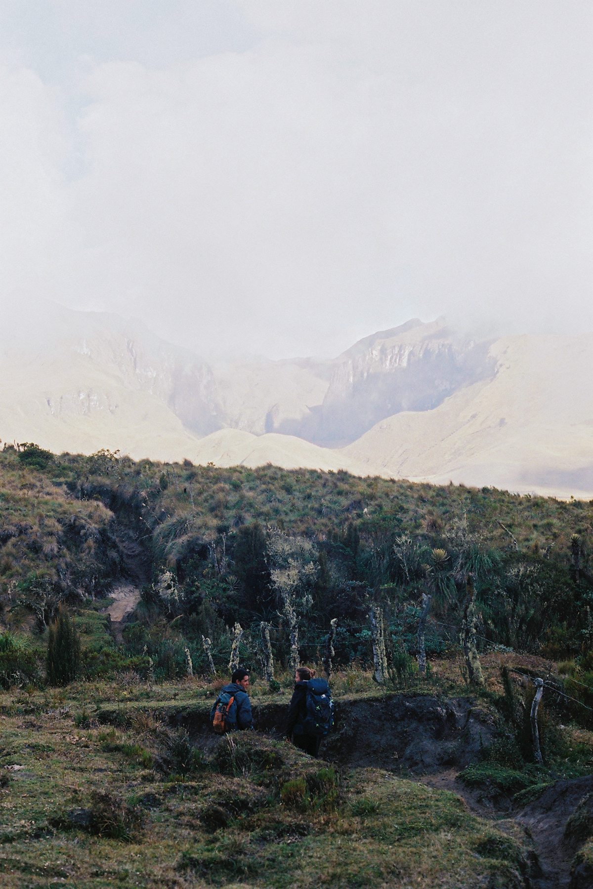 Travelling photo Documentary  Canon Analogue argentique AE1 35mm adventure travellers Backpacks Backpackers colombia salento Southamerica