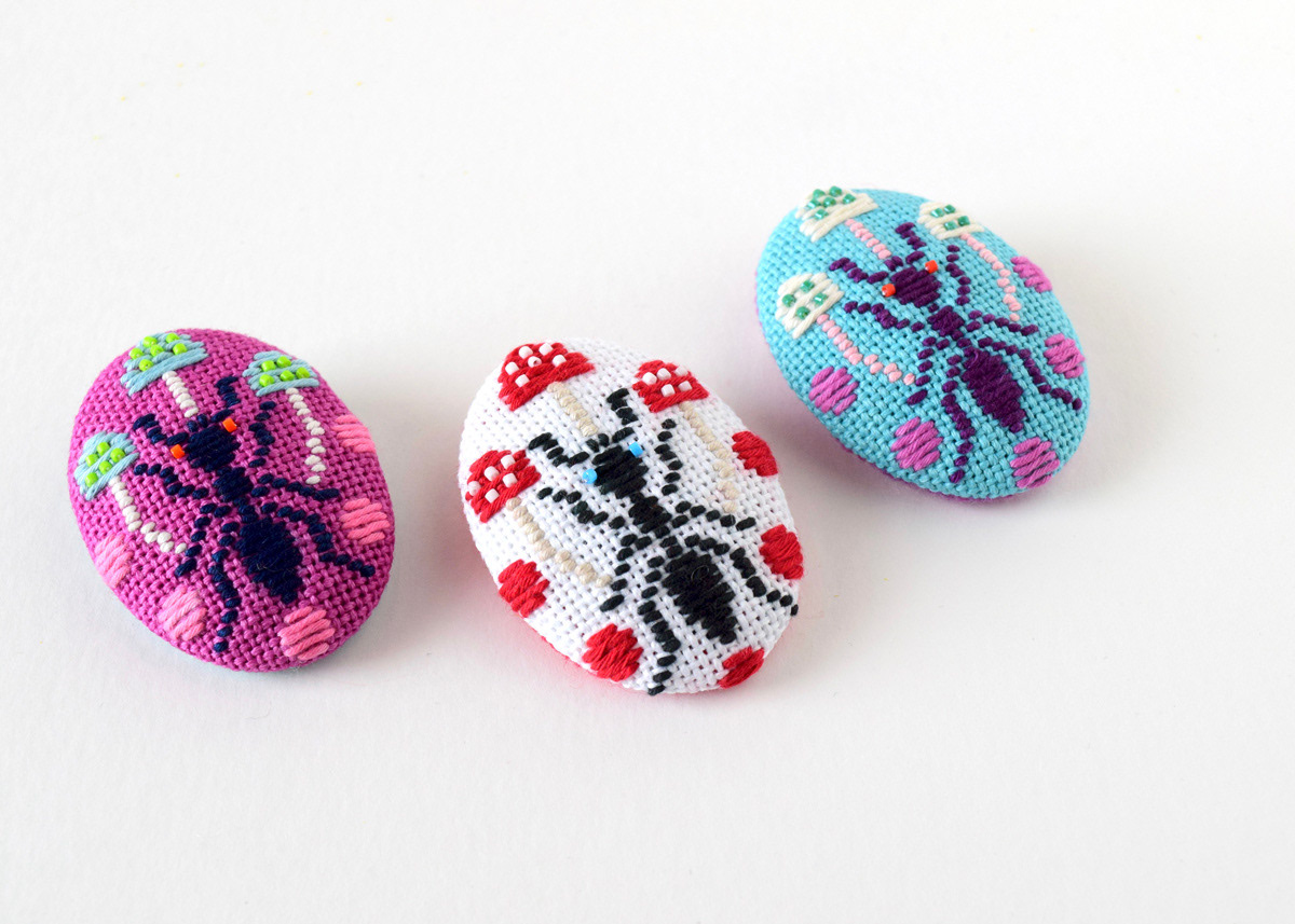 mushroom Embroidery hine mizushima brooch pin craft handmade Kogin Squid 水島ひね