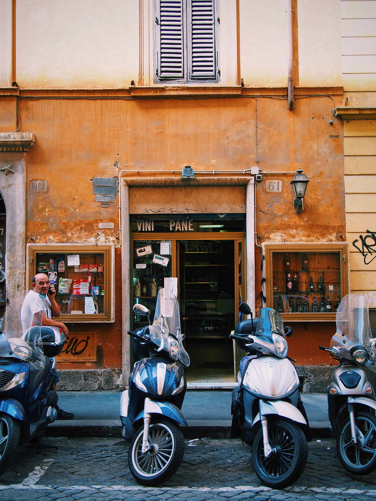 Vini e pane in the streets of Trastevere, Rome 