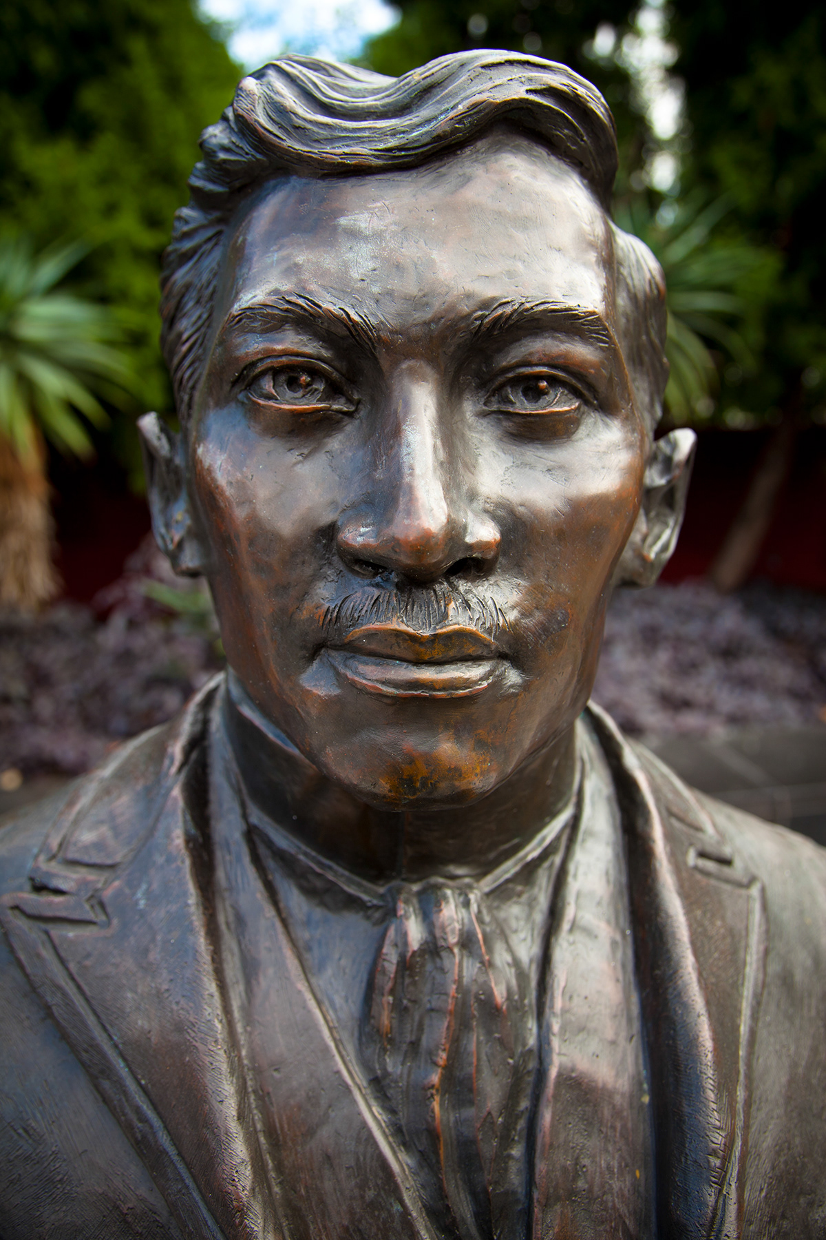 sydney surry hills Central Station statues portrait peru panama revolutionary mexico soldier general