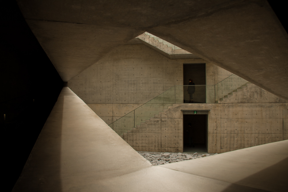 japan naoshima museum benesse art site art Tadao Ando concrete minimal modernism