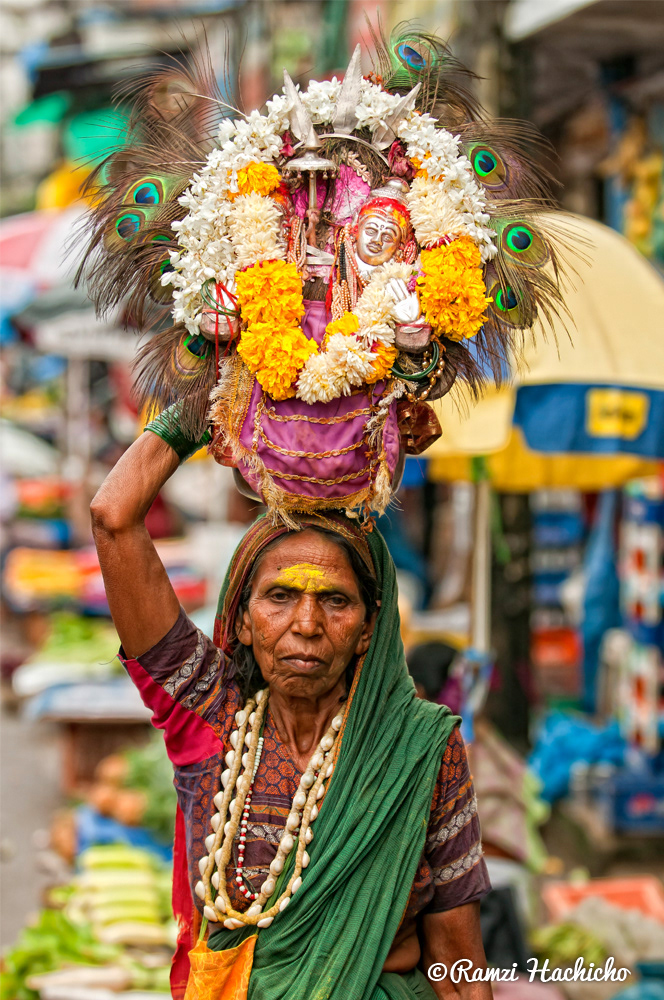 India Travel kerala MUMBAI indian portrait Hindu holy lifestyle traditional culutre tourism Ethnic gypsy Diversity