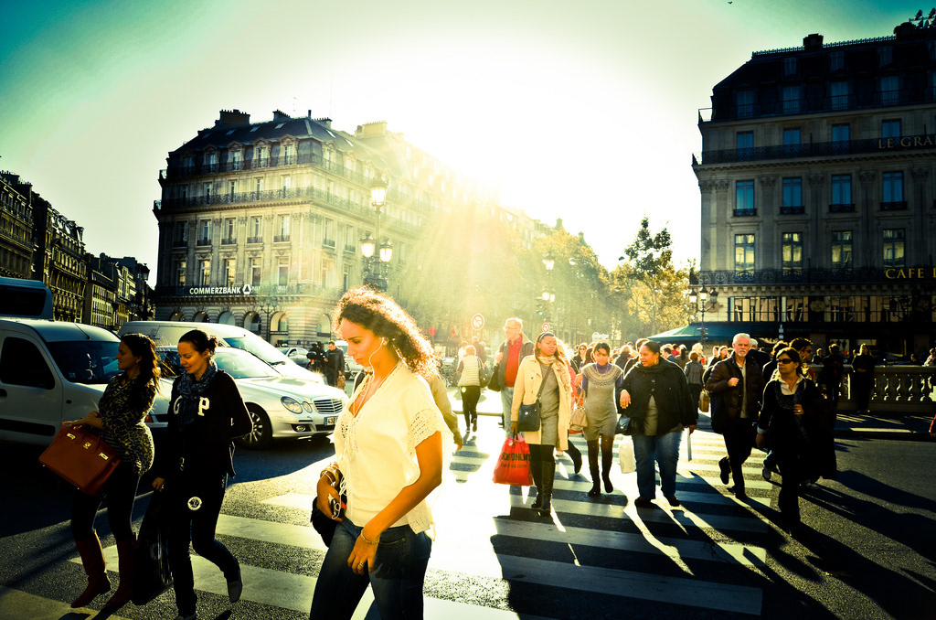 Paris cristina prat mases crisis masiva city beauty colors woman