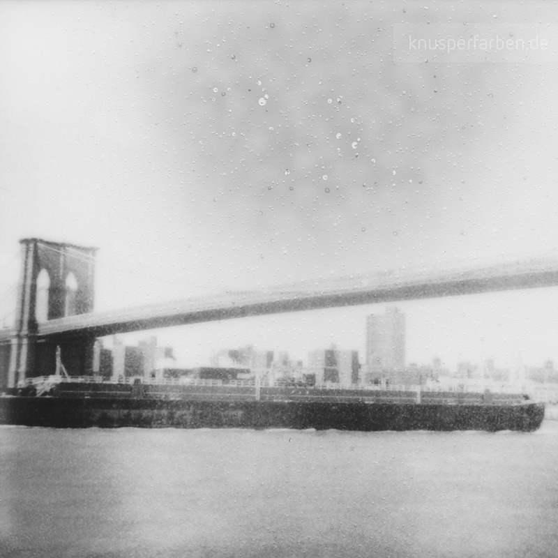 analog  polaroid  Impossible Project  new york  brooklyn bridge  manhatten  Roid  pola