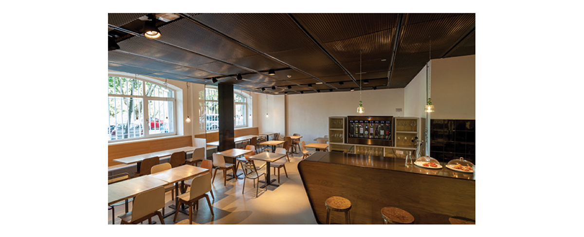 cardboard interiorism interiordesign wine restaurant Tavern bilbao texture