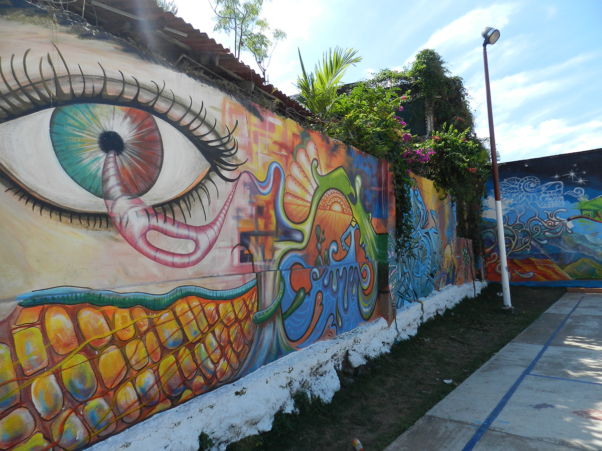 puerto vallarta living dreams murales vallarta oscar Hyle MURALISMO arte urbano centro vallarta