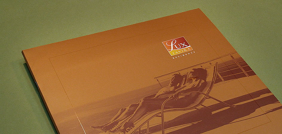 brochura brochure design editorial editorial design  InDesign Layout