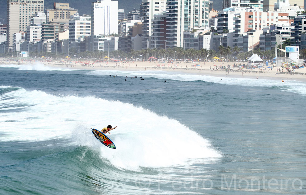 Surfe Surf surfista Prancha onda praia mar agua Rio de Janeiro Saquarema  Brasil wqs surfer wave Quiksilver