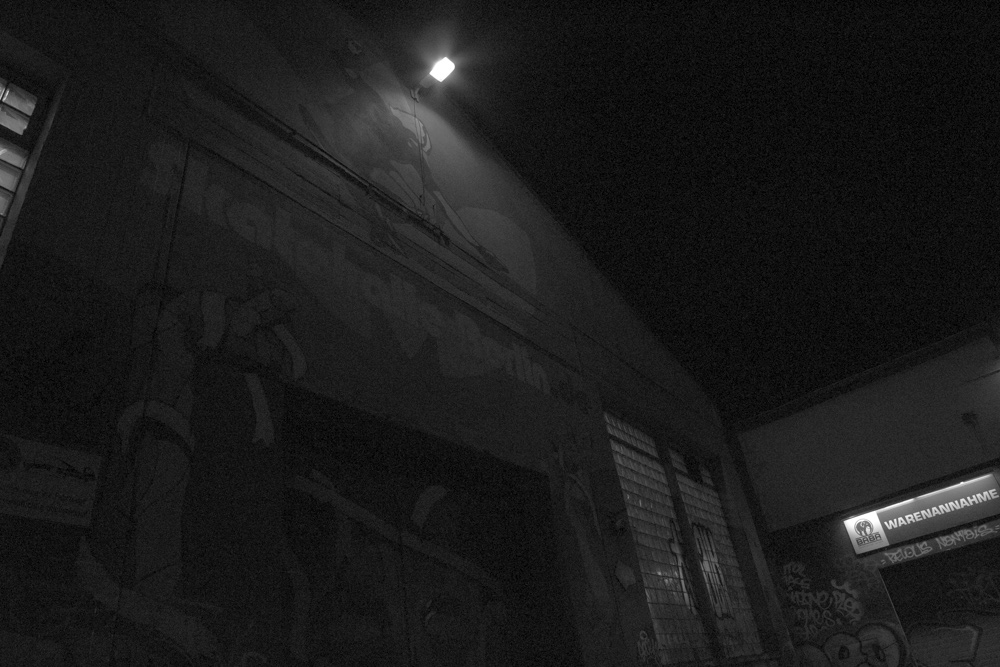 city black White night Graffity