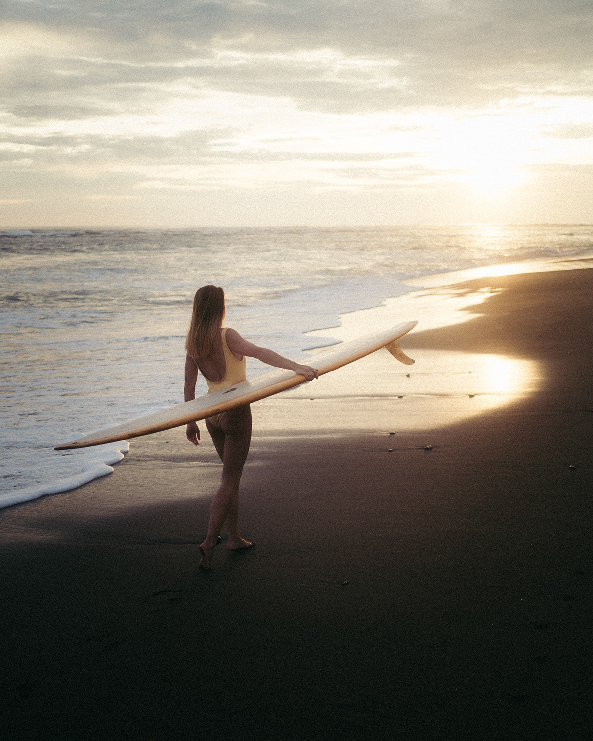 bali beach bikini Leica LONGBOARD longboarding surfboard surfgirl surfing swimsuit