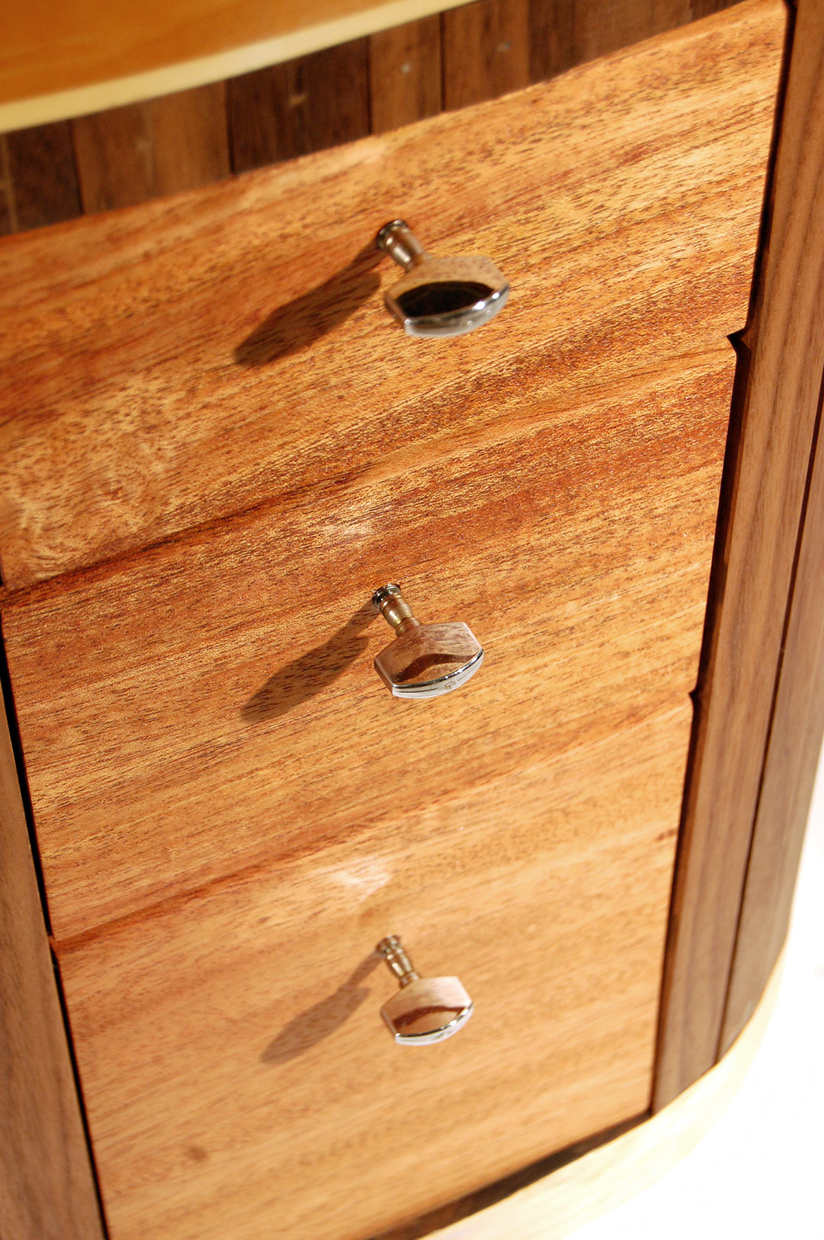 guitar wood table stool drawer walnut mahogany birch strings bridge tune design craft multi pattern