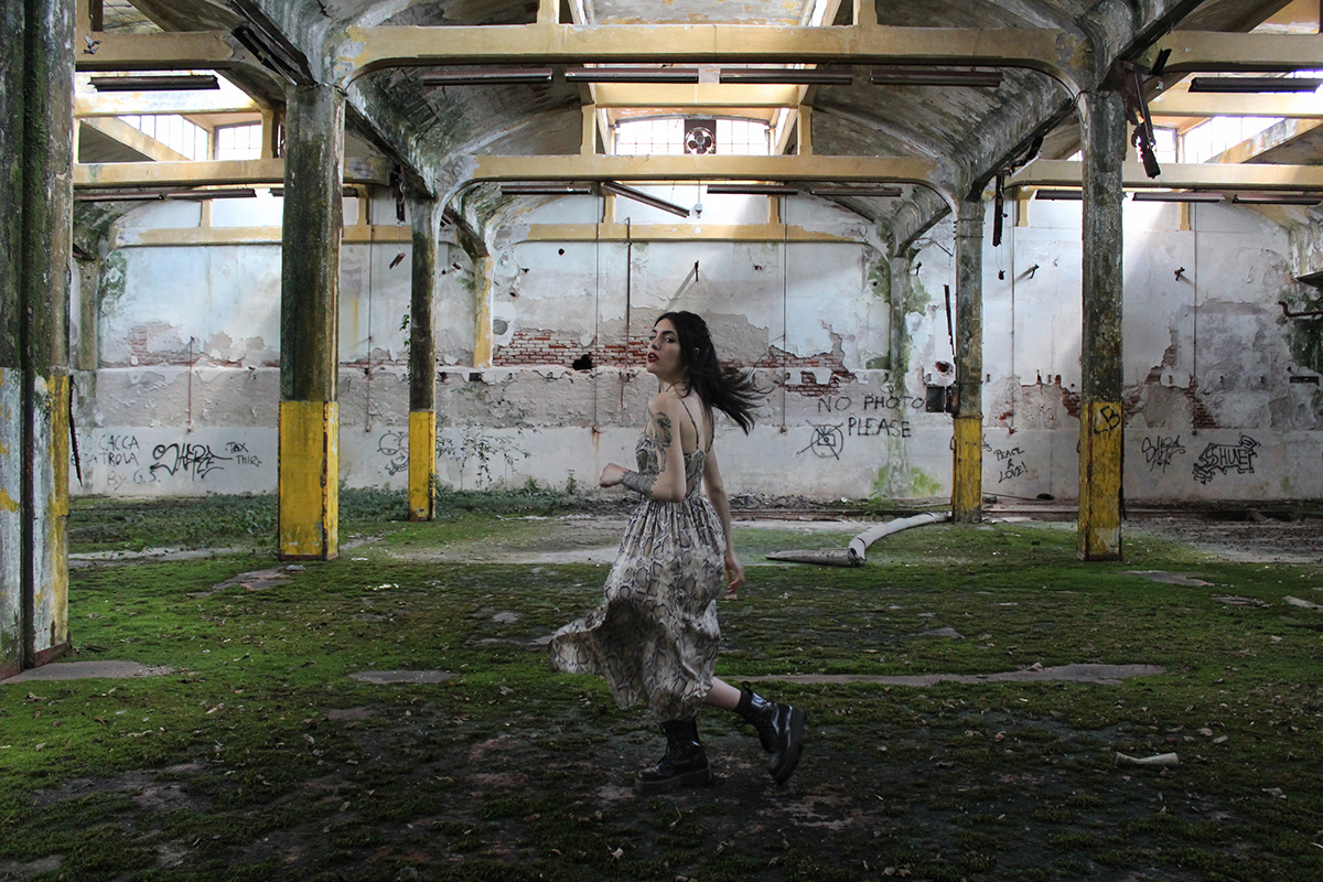 beauty abandoned architecture Fashion  portrait Photography  building model girl Canon