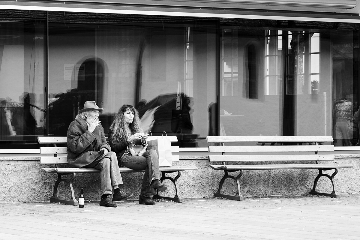 Switzerland street photography black and white monochrome candid people Urban canon eos r6 Gstaad