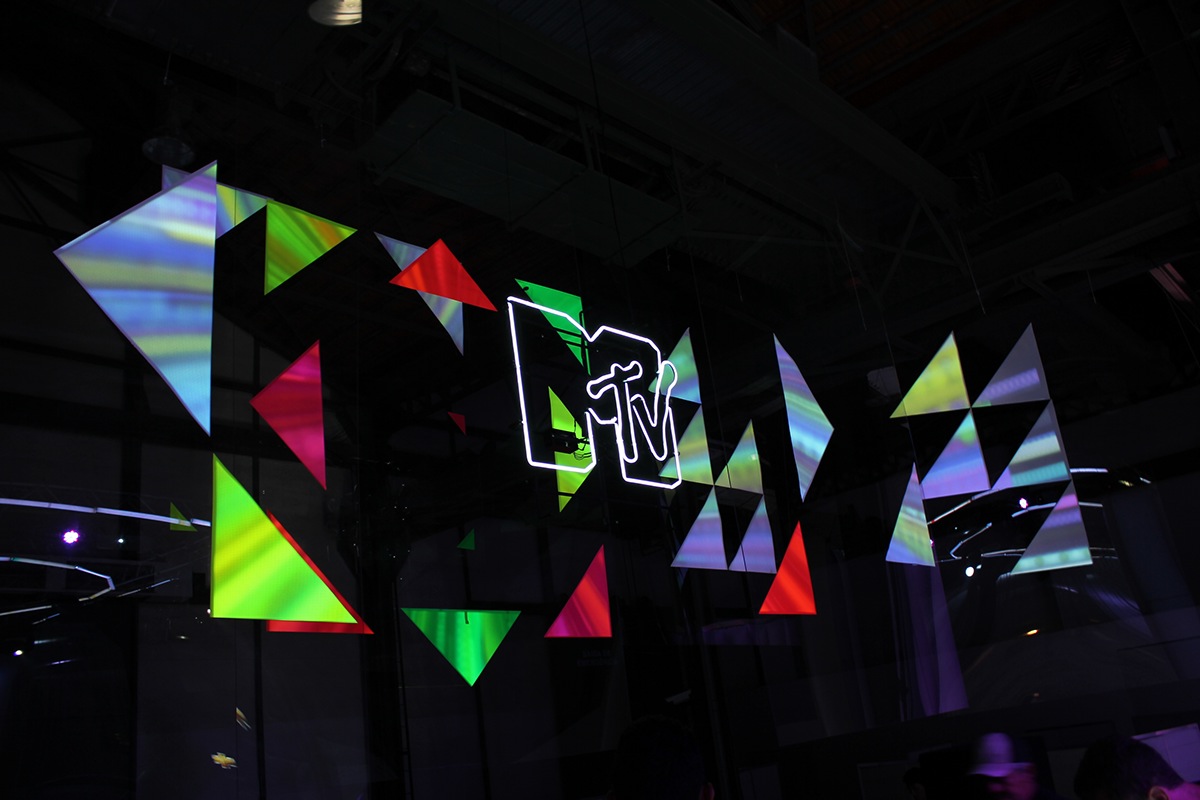 Mtv STAGE DESIGN liht projection VJ Mapping sala28 28.room