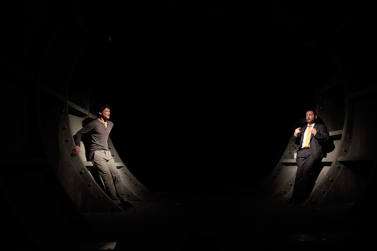 Franz Kafka Deutsches Schauspielhaus Péter Kárpáti viktor bodo kafka set costume Theater Design tunnel