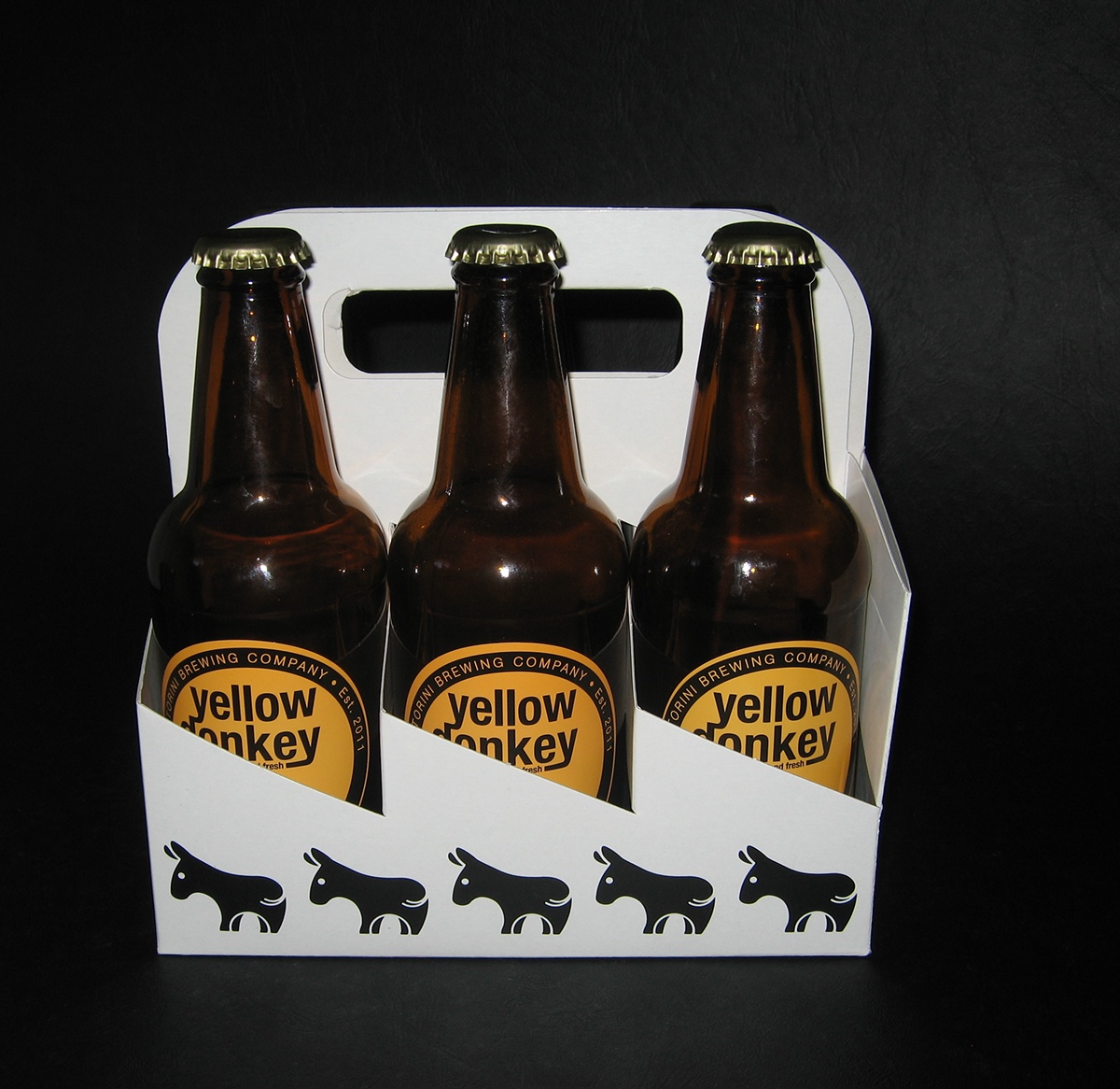 beer santorini brewing 6 pack carton box paper 4 pack carton box Stand Display pop pos yellow donkey donkey