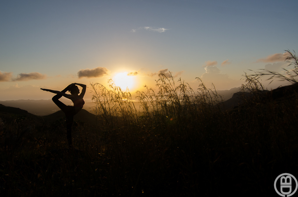 acroyoga   Sunrise panama Sun Yoga Prana mountain sea Nikon D7000 yogui