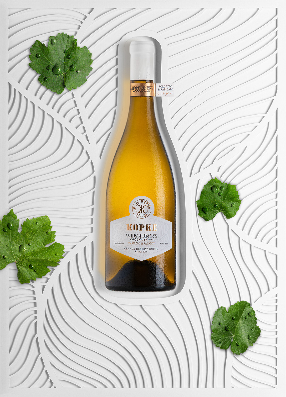 Advertising  bottle Label layers papercraft Photography  Portugal White Wines