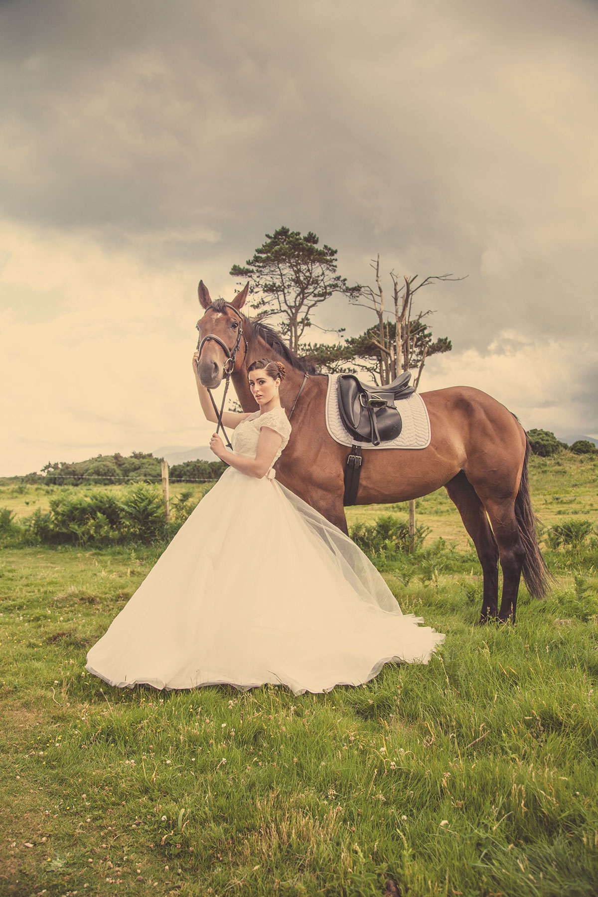 horse model girl WEDDING DRESS bride