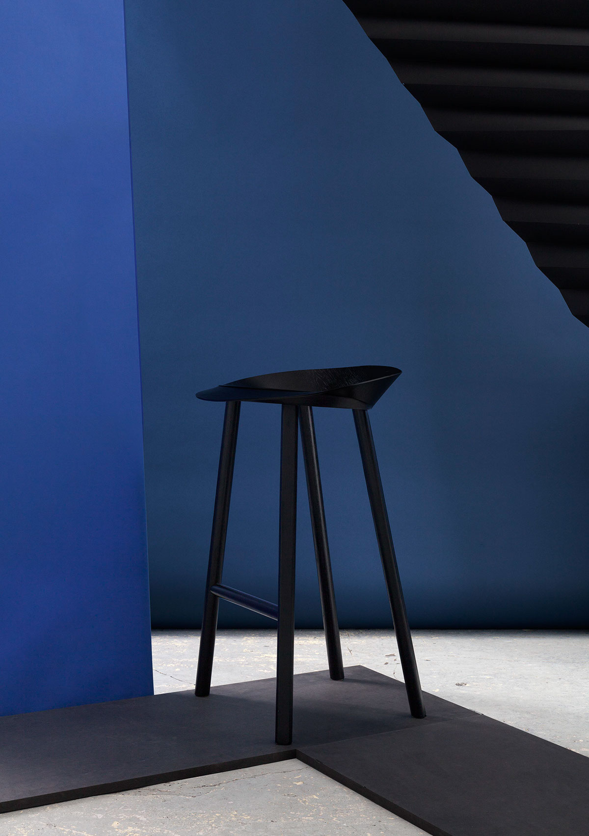 set styling design furniture still life chair paper berlin origami  studio cherie Anne Deppe made in germany