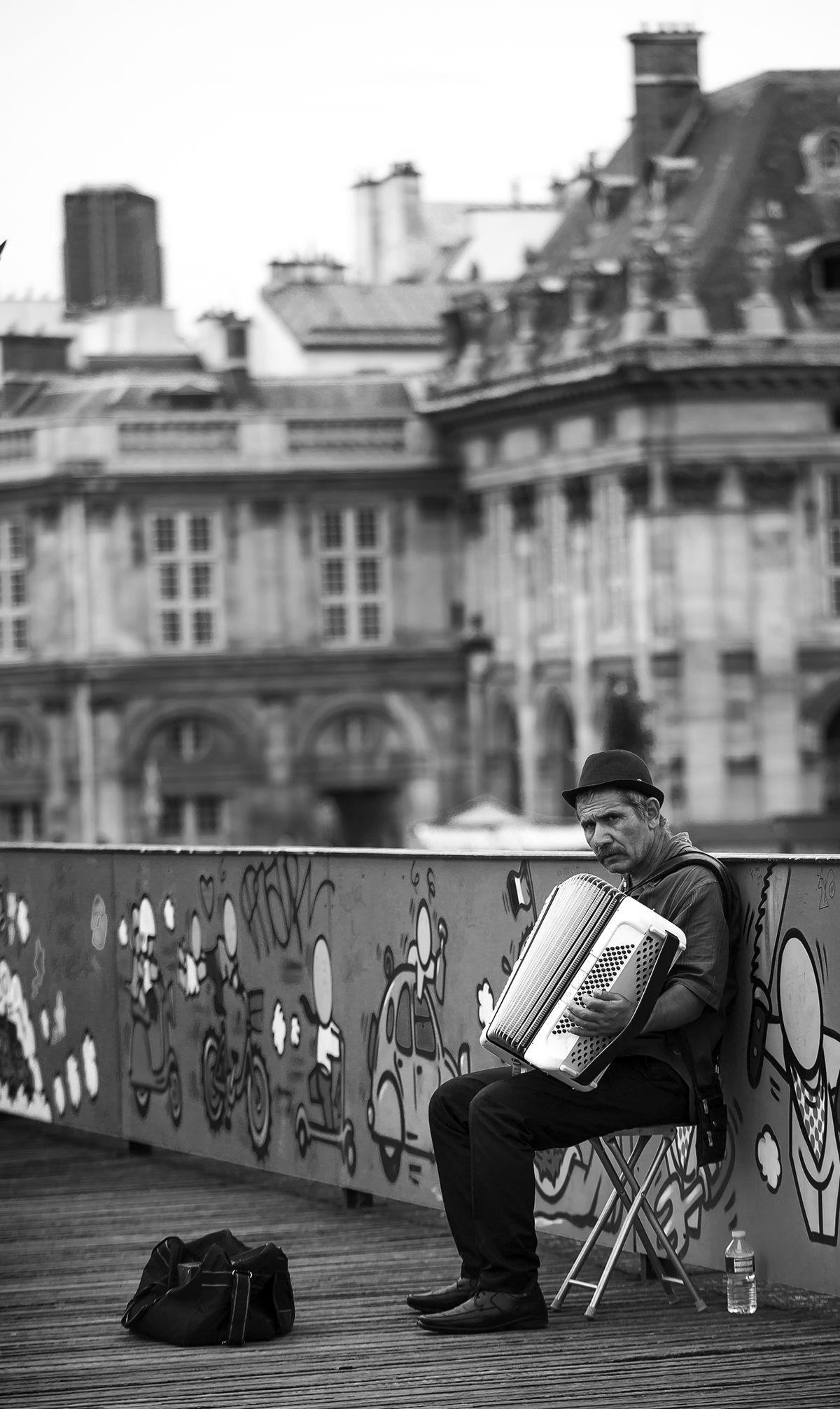 Paris bnw blackandwhitephotography monochrome Street streetphotography people tourists louvre bridges blackandwhite