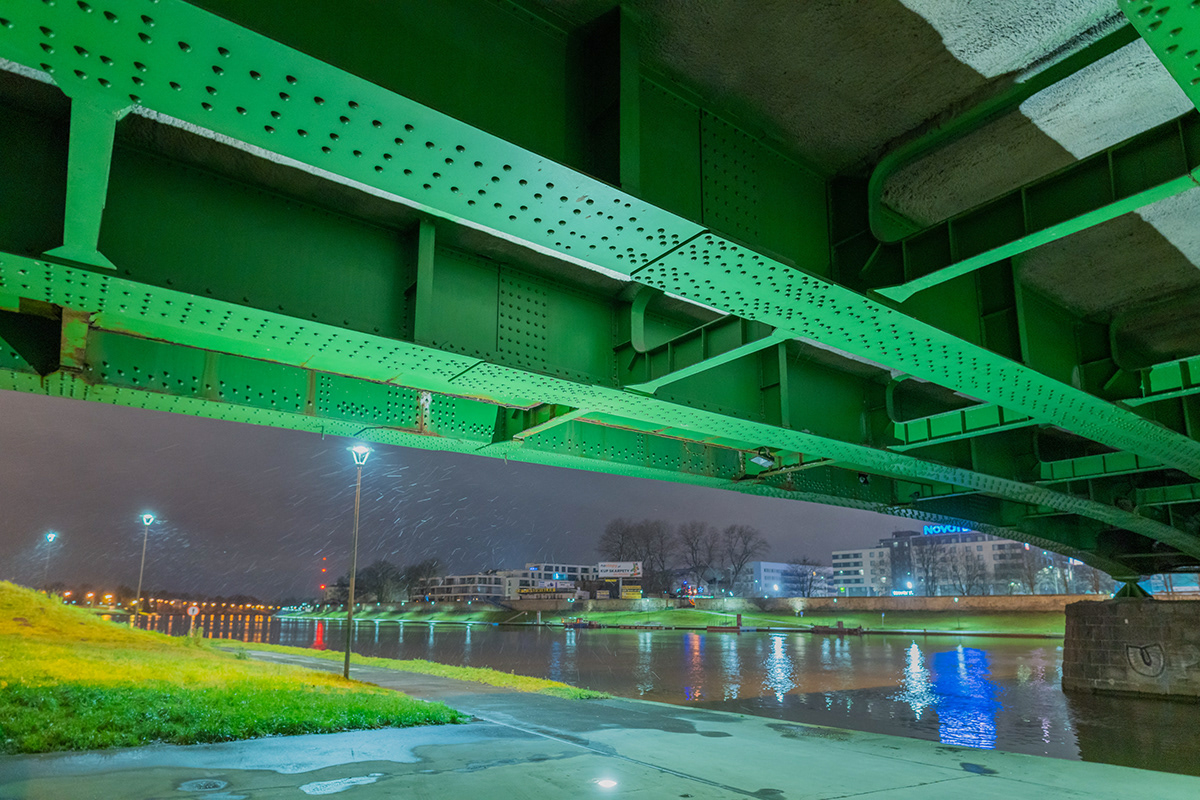 bridge vintage krakow green under river steel