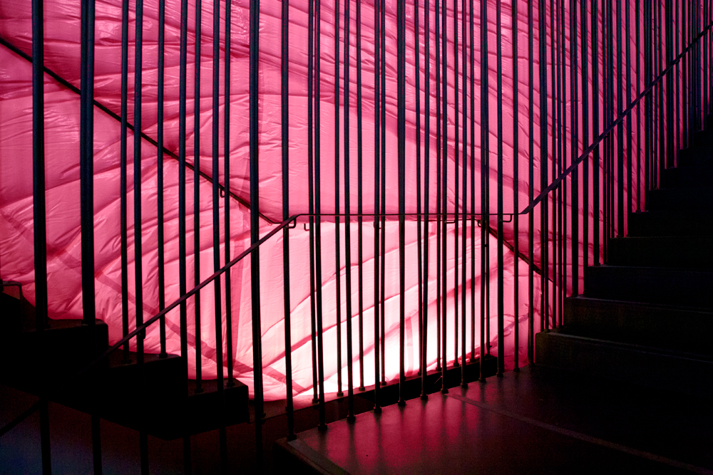 inflatable installation ephemeral air plastic pink rosa rojo Nova Nova festival Brasil barcelona mitte mis
