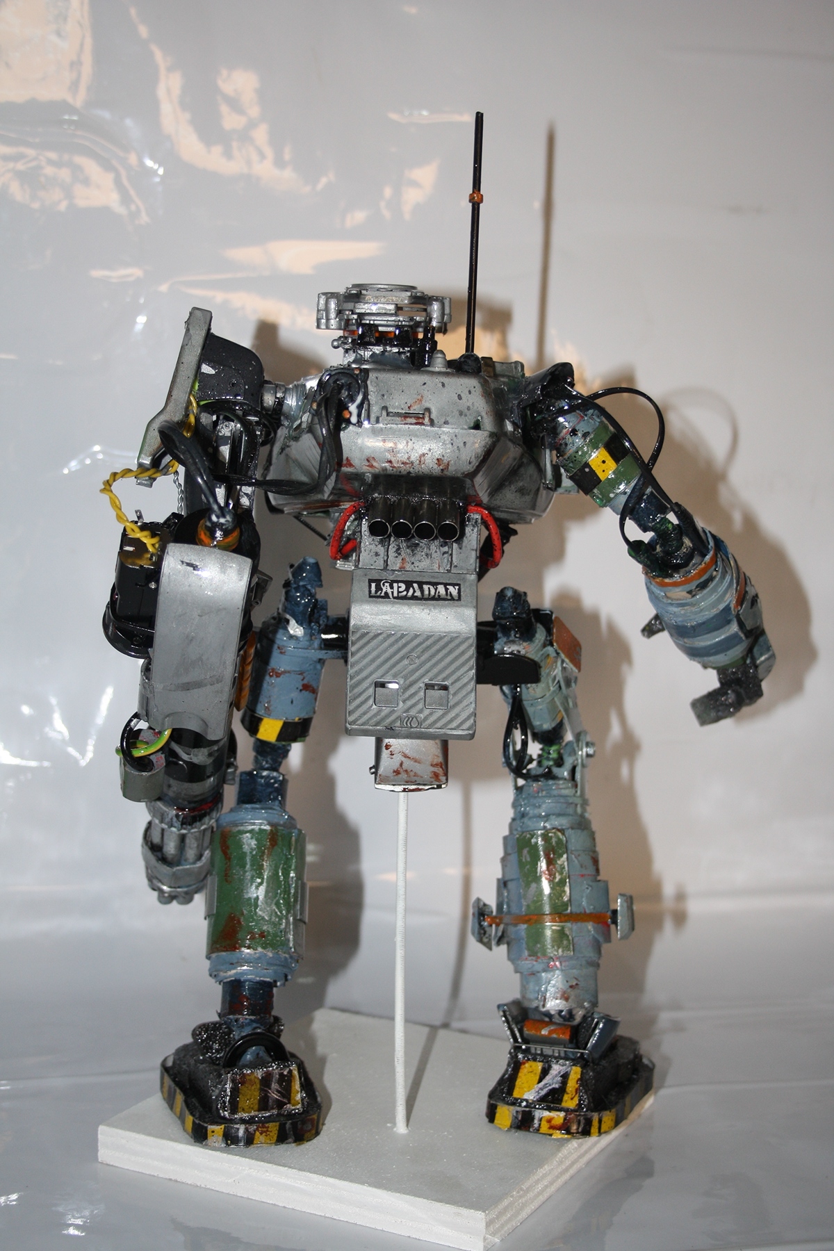 Labadanzky robot handmade scrap material sculpture mecha robot design