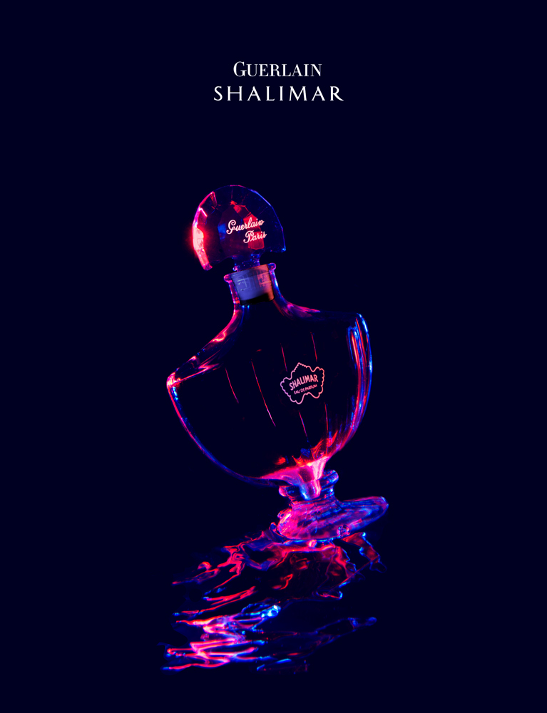 perfume packshoot water underwater red blue Shalimar guerlain dc