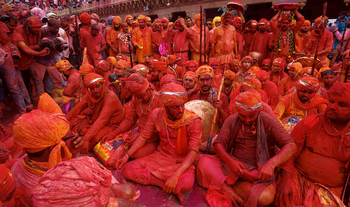 Adobe Portfolio colour festival holi India Travel krishna mathura Nandgaon temple