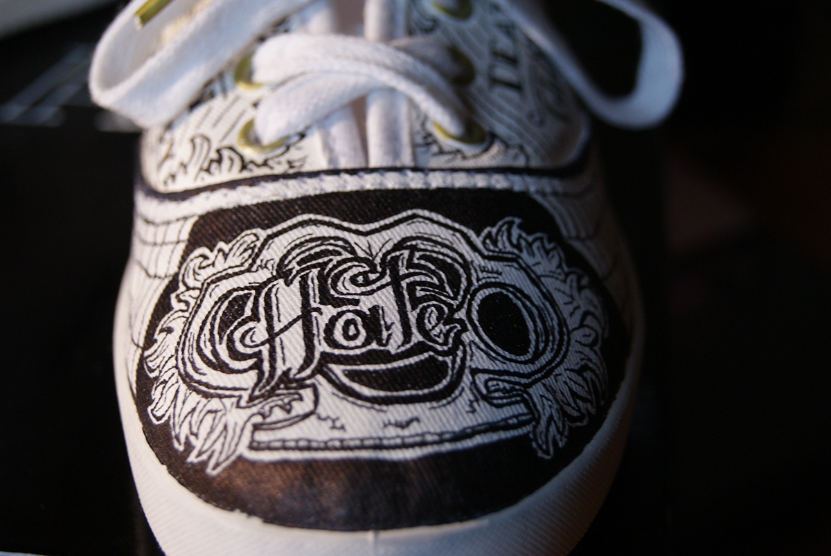 custom shoes Custom shoes Love hate and Lasek molotow one4all FABER CASTELL handmade