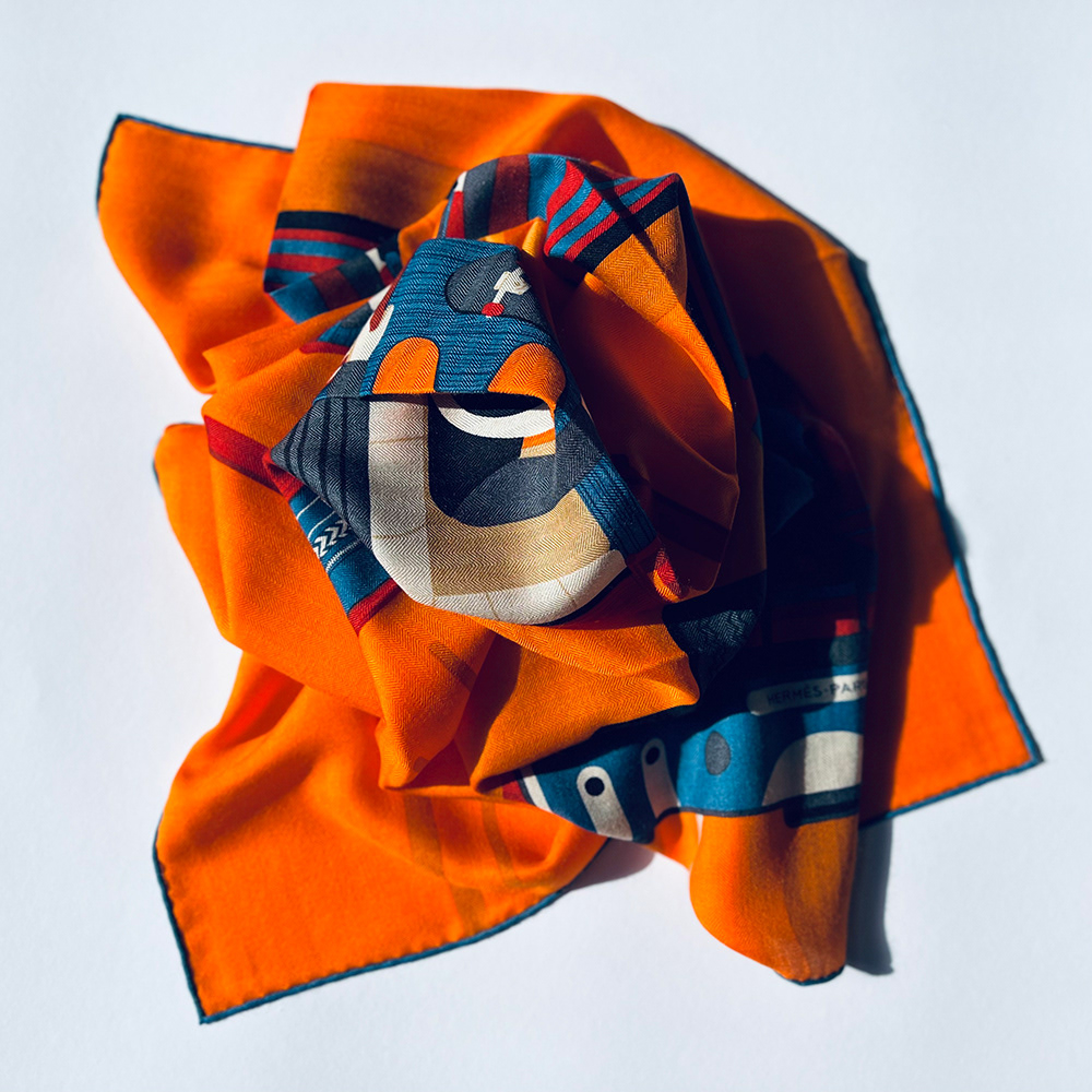 Hermès Paris scarf scarf design textile Fashion  moda Clothing ILLUSTRATION  horse Formula 1