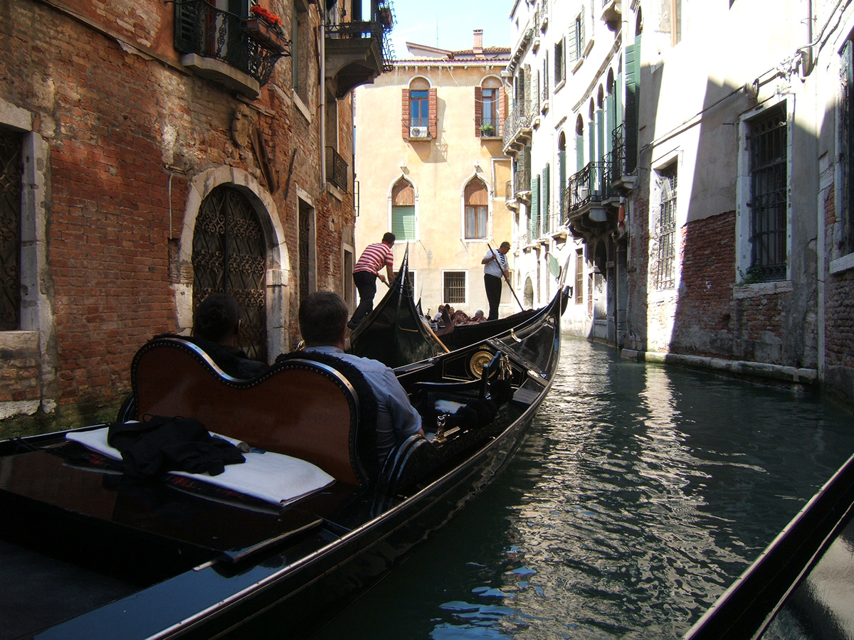Venice canals tourism