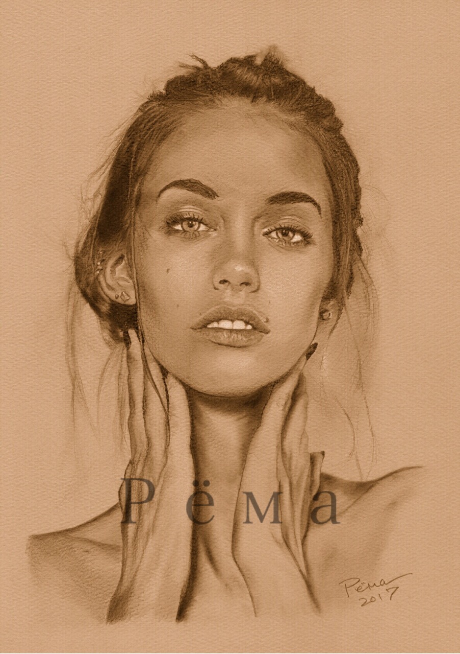 Drawing  pencil ILLUSTRATION  portrait Russiangirl model girl contemporaryart