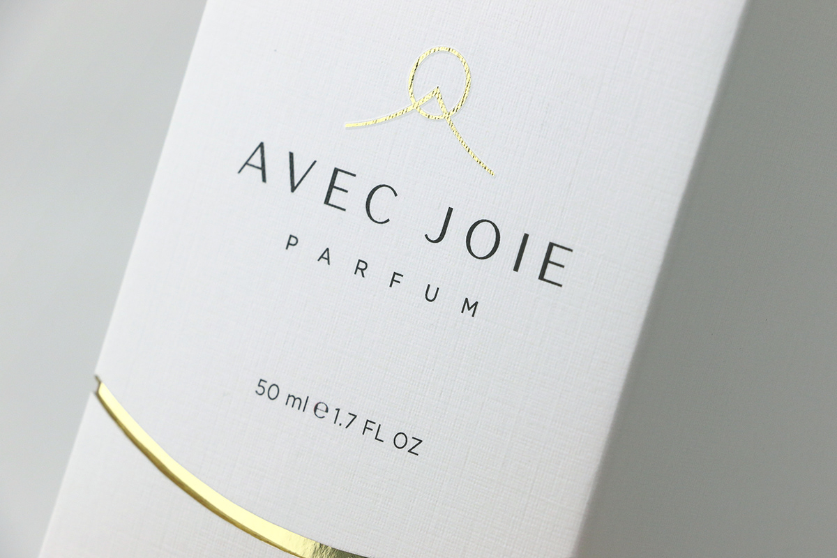 Adobe Portfolio Packaging graphic design  Fragrance branding  art direction  perfume