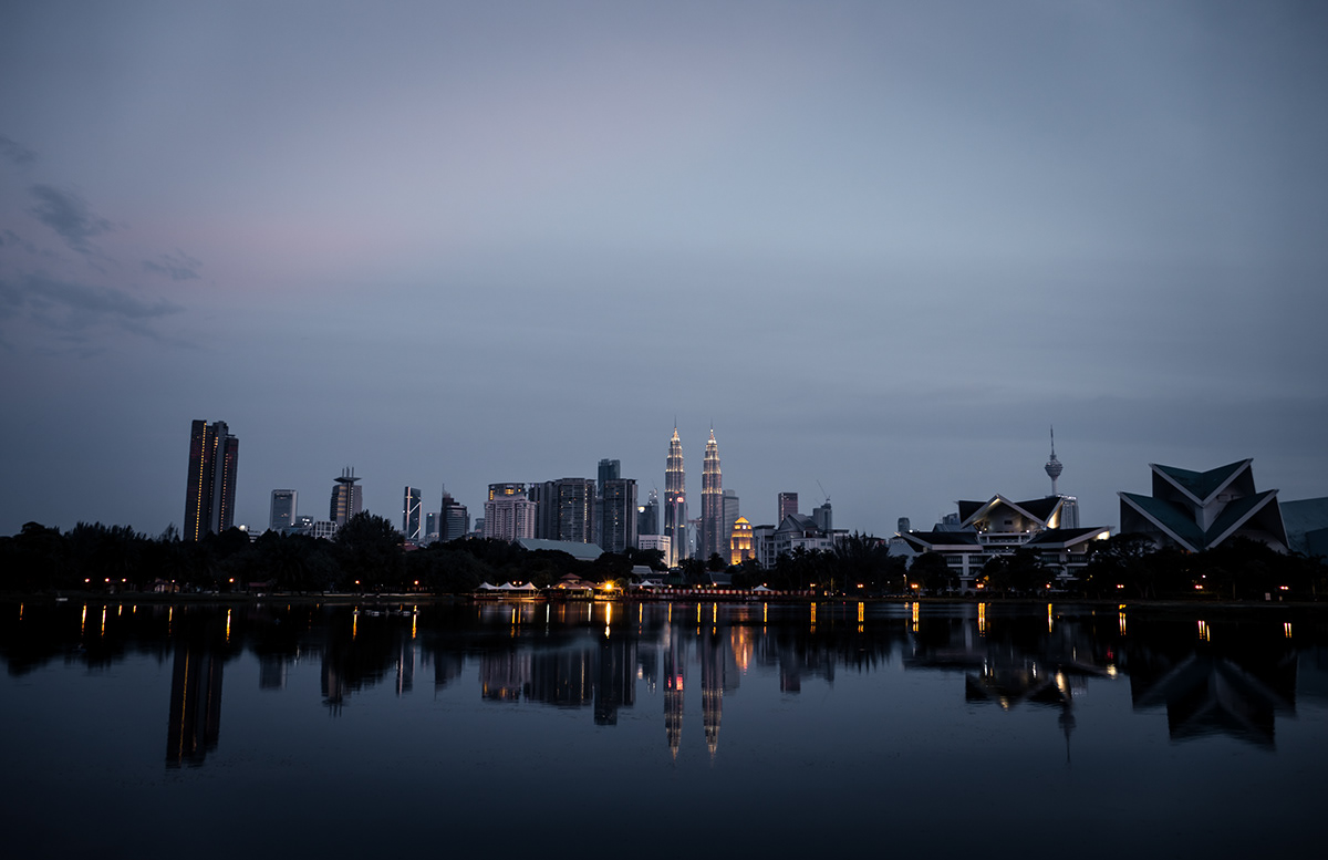New York dubai Hong Kong kuala lumpur singapore skyline malaysia night photography gobe light