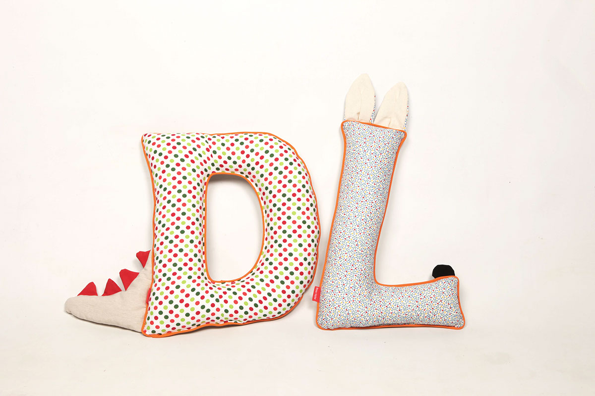animalario pillows letter letras animals animales anna tilche soft kids toy diseño alphabet cushion typo learn