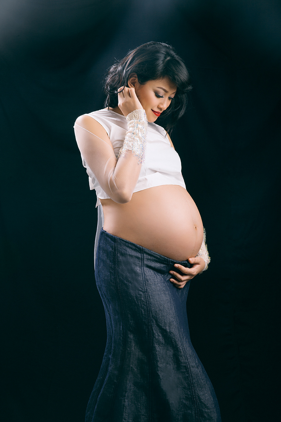 agni pratistha pregnancy maternity artist beauty editorial