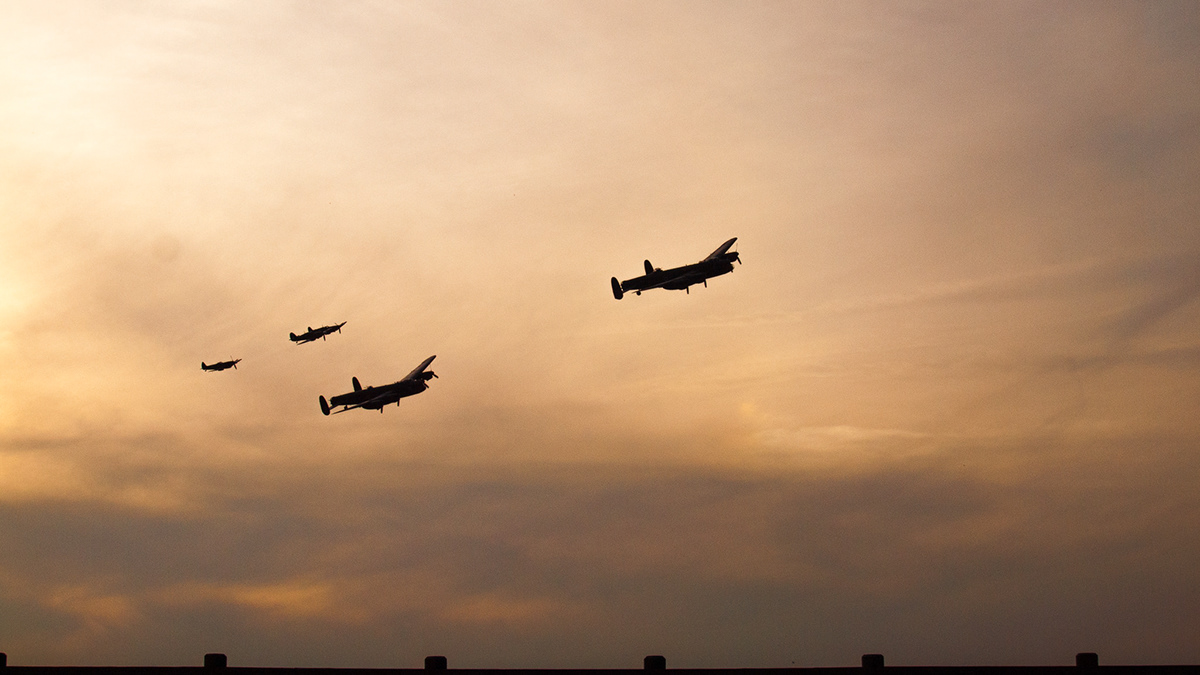 Lancaster bombers goodwood revival